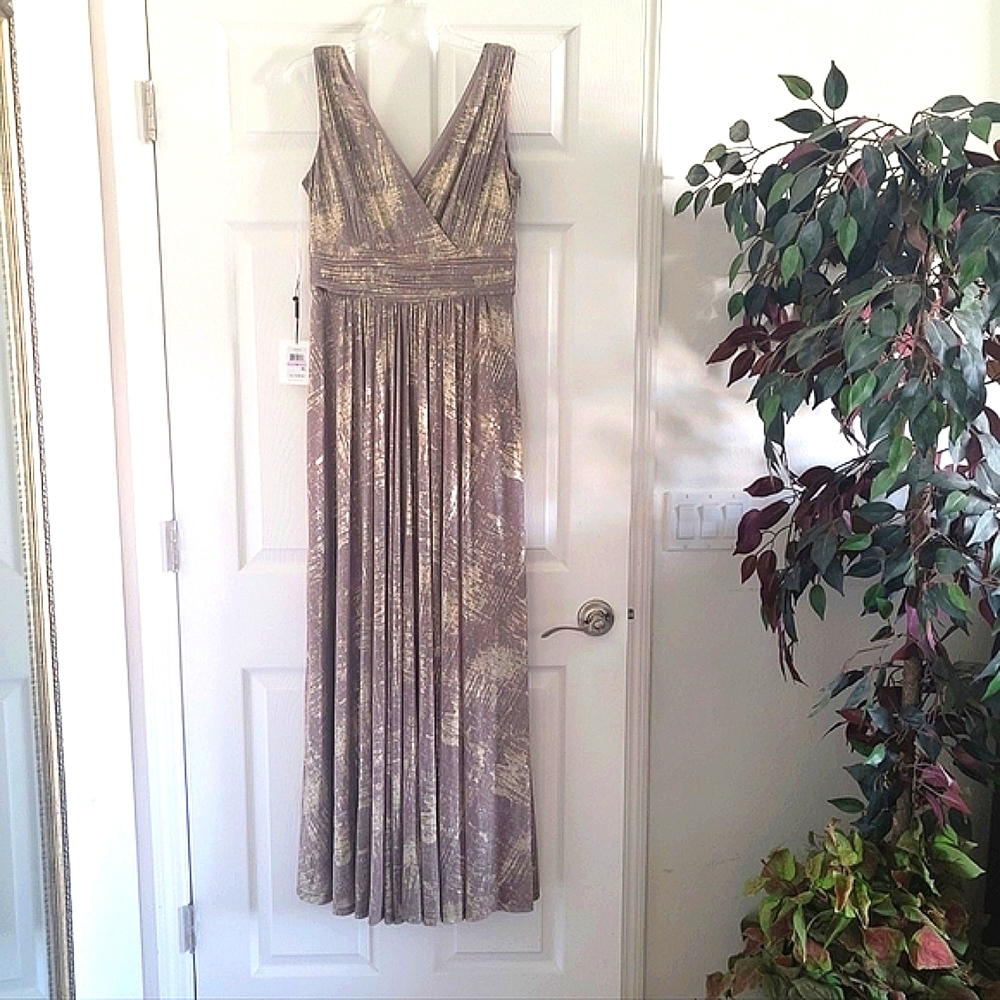 NWT Calvin Klein Gold V-Neck Formal Dress